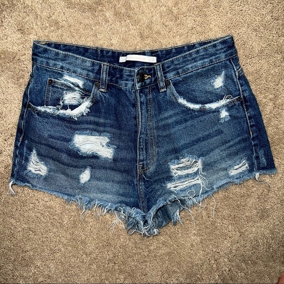 Zara Women’s Distressed Medium Wash Raw Hem Jean Shorts Size 6 - Picture 4 of 6